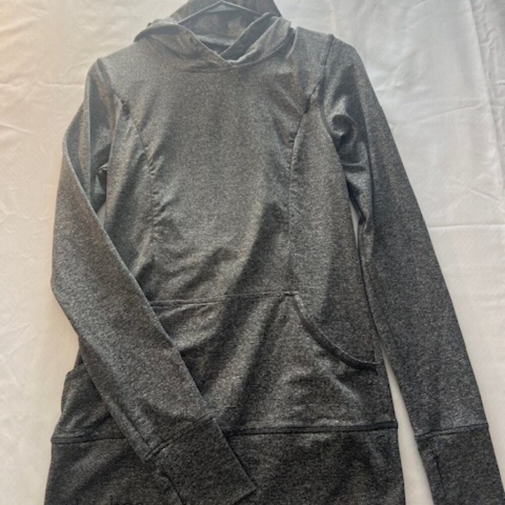 Charcoal gray maternity and nursing hoodie from Cadenshae. Activewear for Mom  S